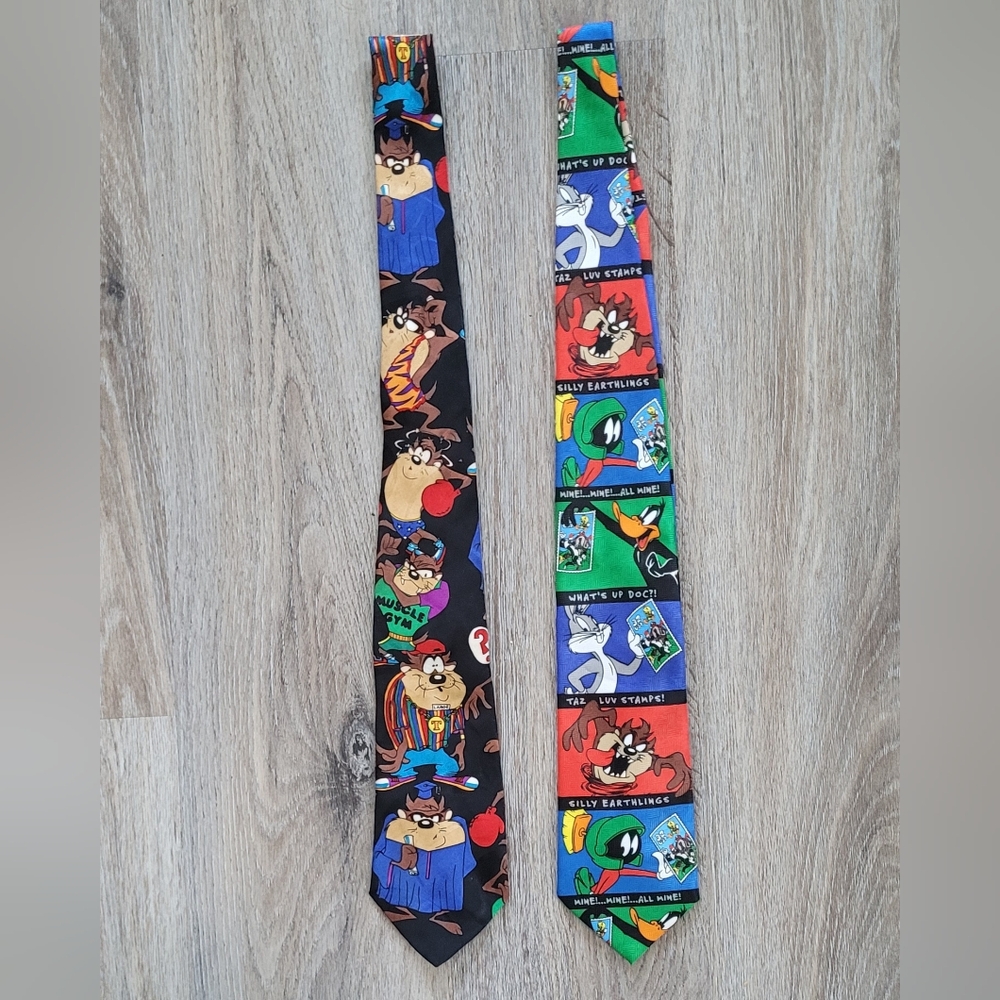 Vintage Looney Tunes x USPS Stamp Collection series Neck Tie Set